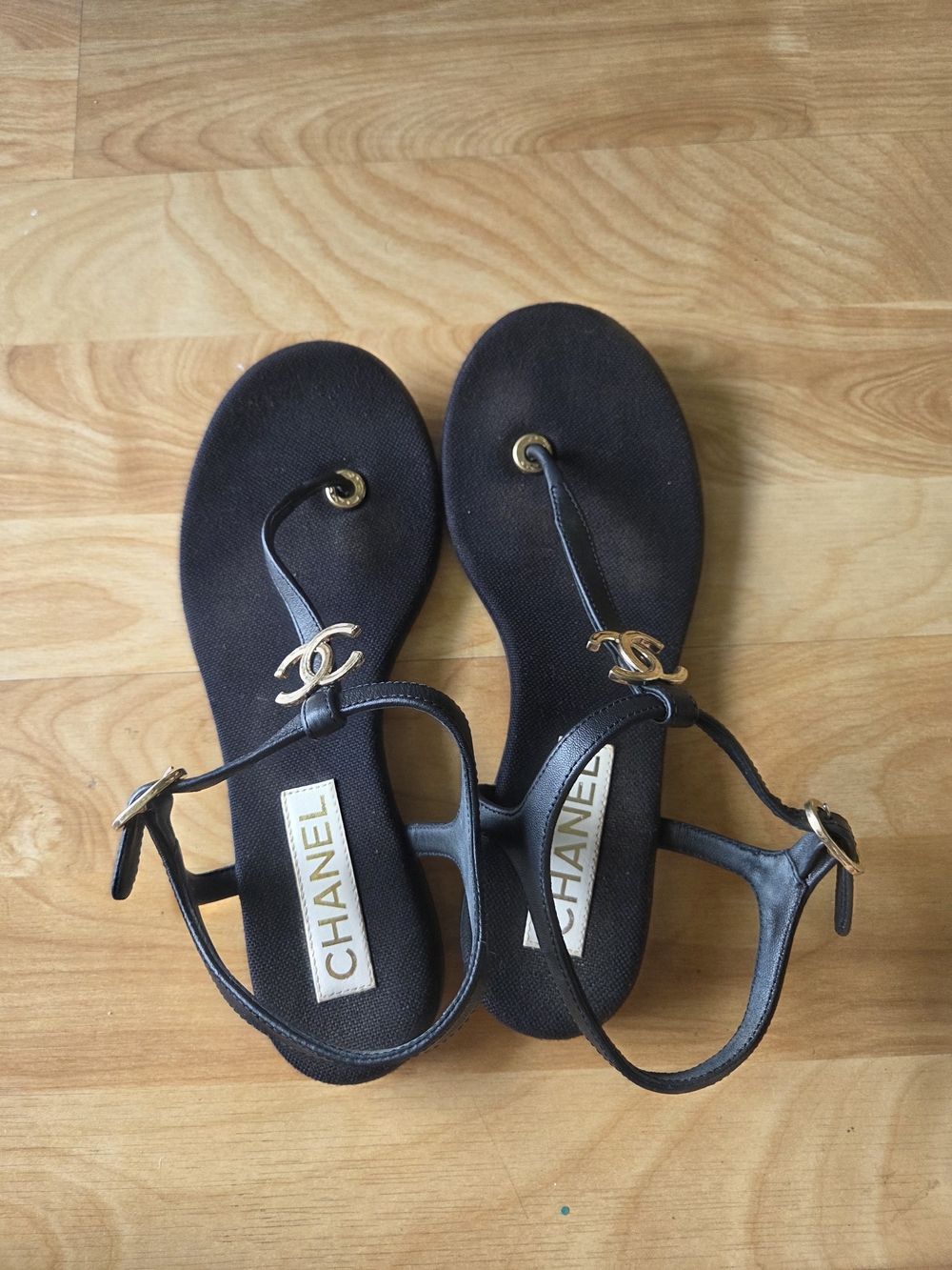 CHANEL Black Leather T-Strap Sandals with Gold CC Logo